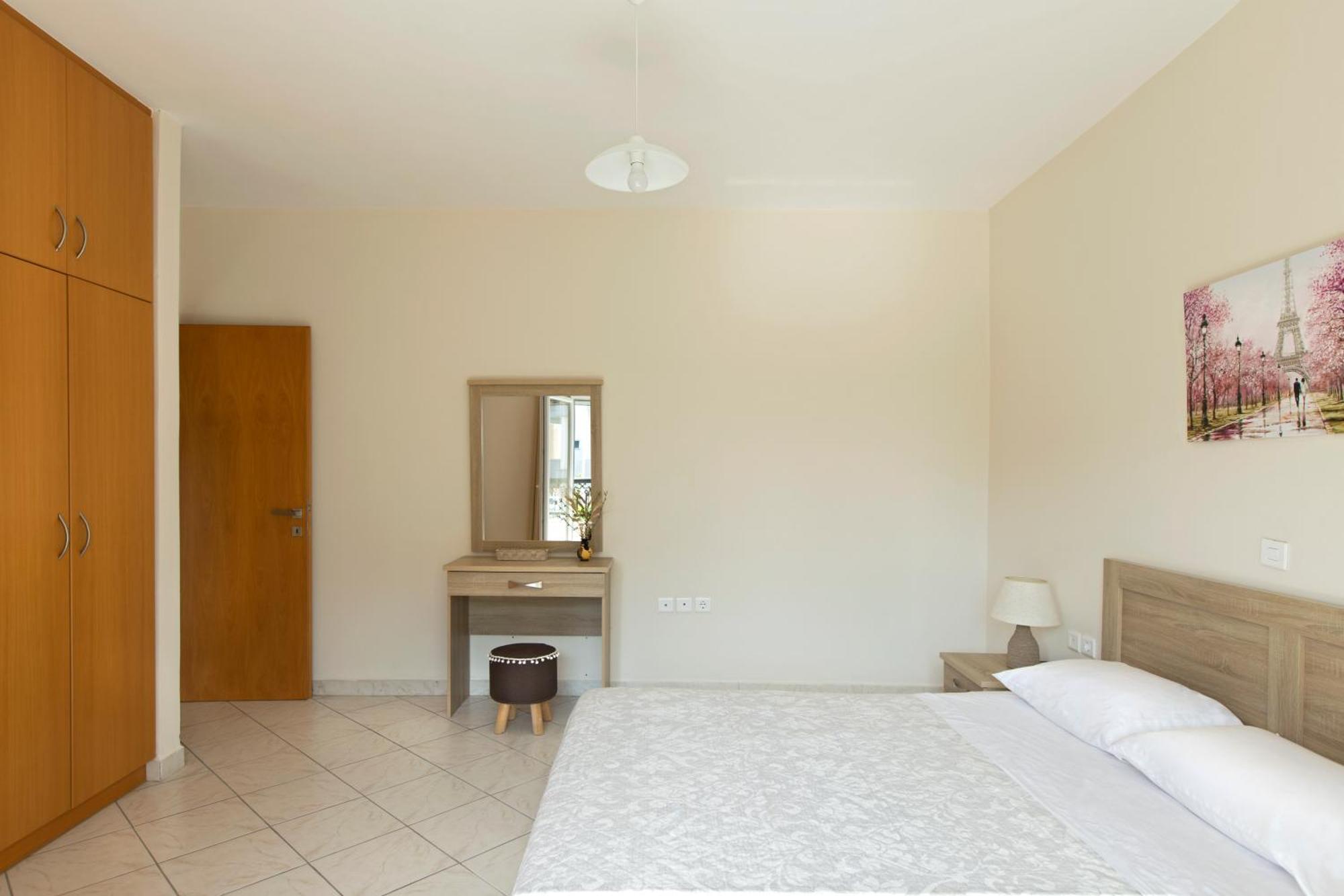 Apartment Kostas 1 *