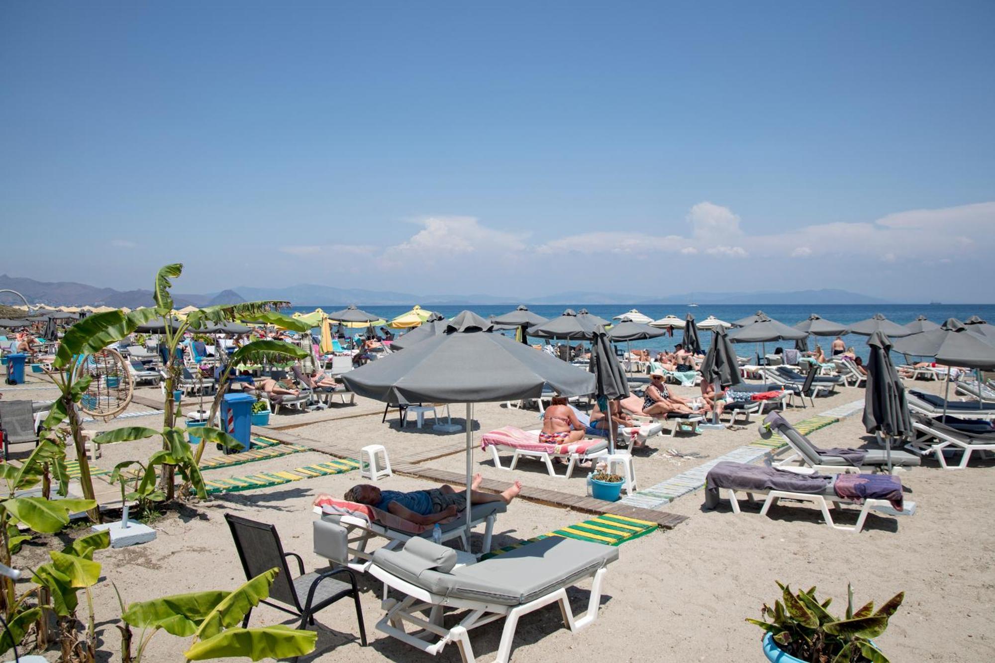 Kostas 1 *